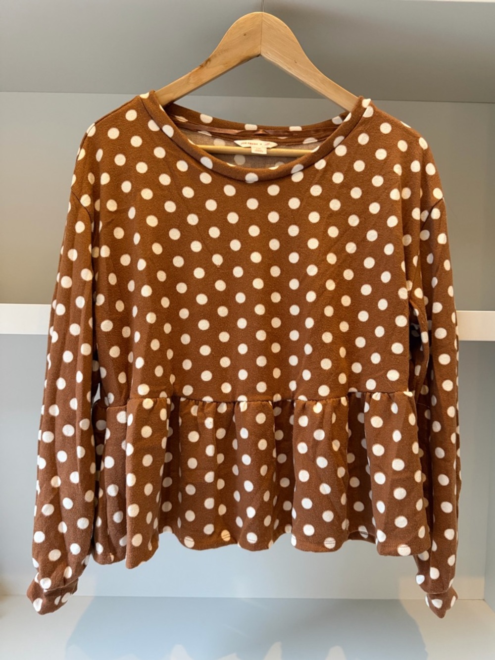 Jillian Harris x Joe Fresh polka dot peplum top - Picture 3 of 4